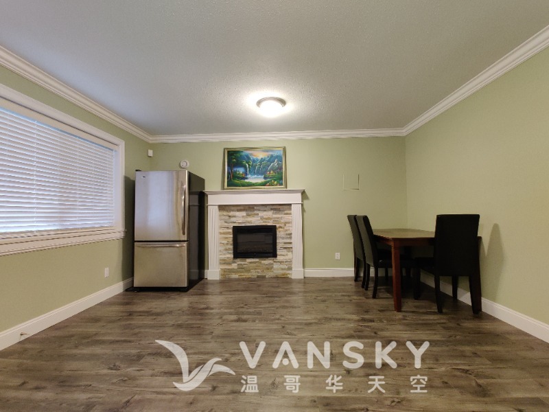 230617215534_Living Room.jpg